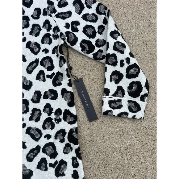 NEW Tahari Mock Neck Leopard Print 3/4 Sleeve Sweater – Size XS - Picture 3 of 5